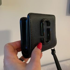 New! MARC JACOB unisex snapshot leather wallet